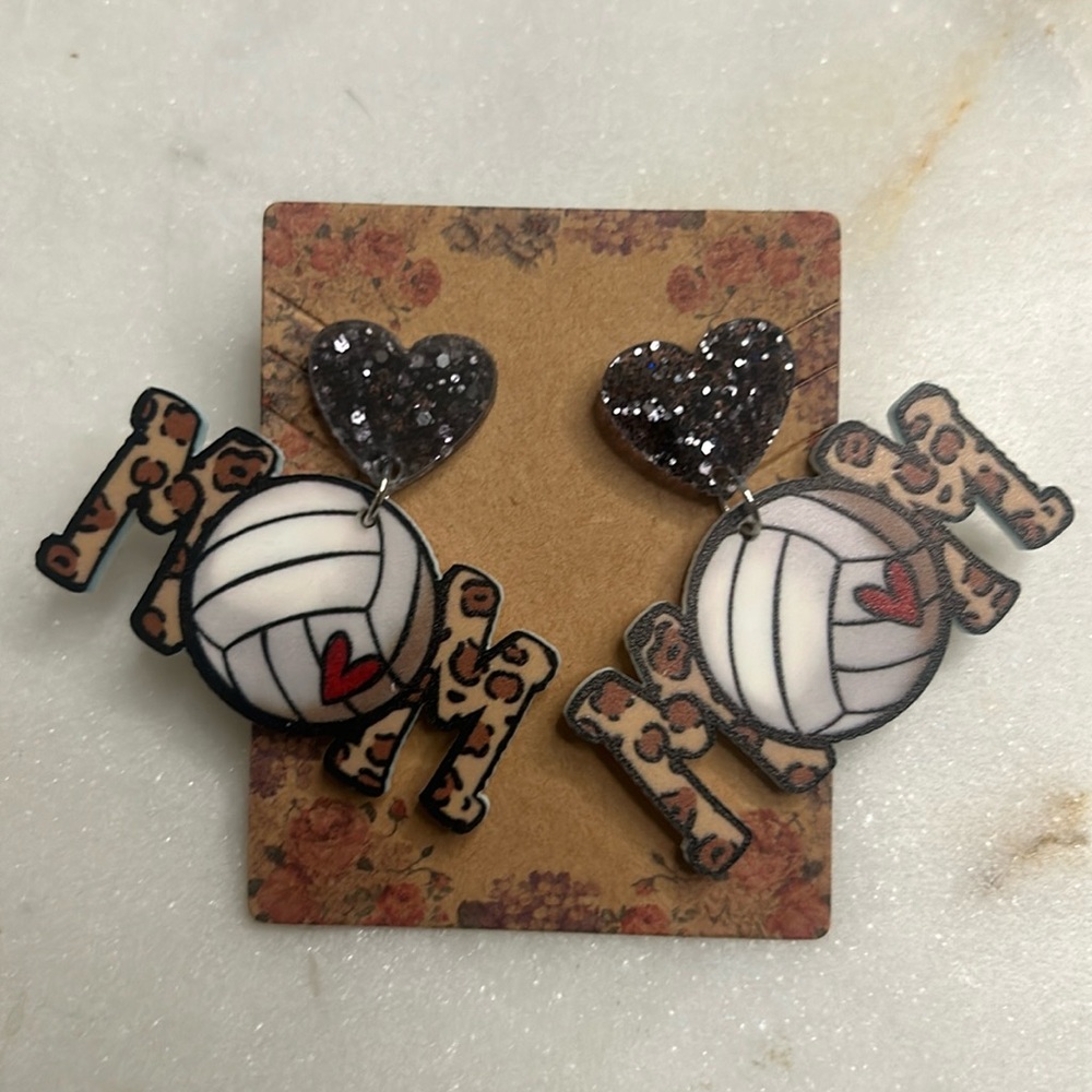 Volleyball Mom Earrings New - Picture 1 of 1
